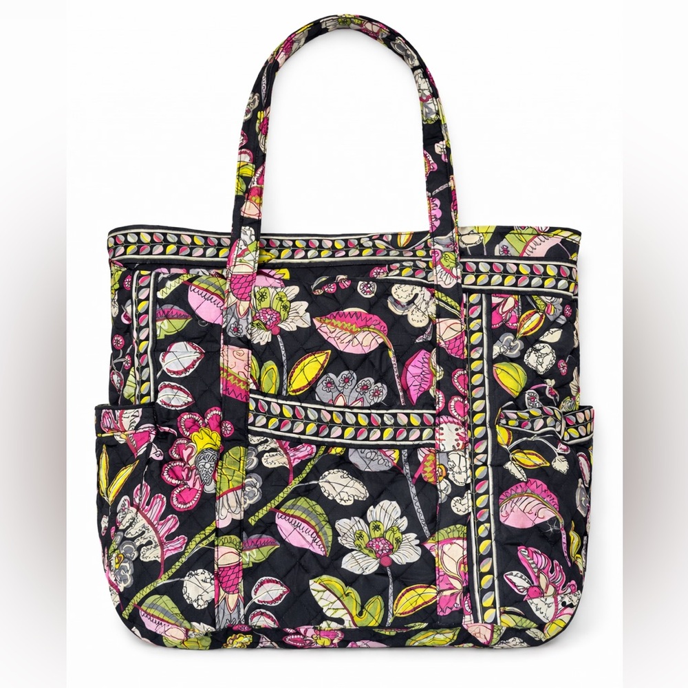 Vera Bradley | XL Retired Moon Bloom Pattern | Quilted Bag